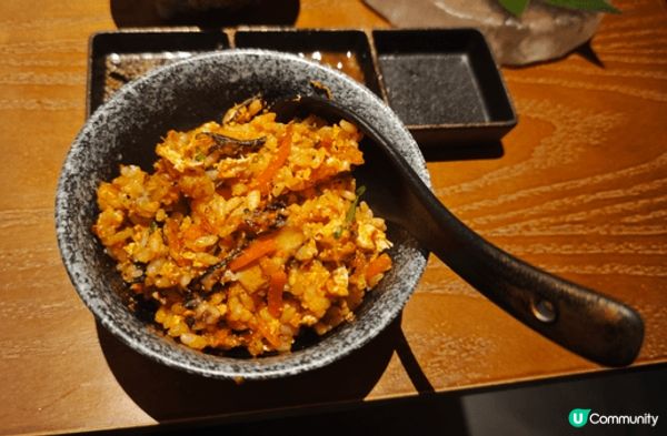 在深圳南山的漁火.ISARIB 炭火烤肉店食真炭火燒肉，店員...