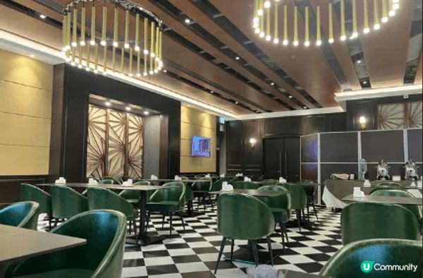 (香港珀麗酒店協奏坊西餐廳) 星期日半自助午餐，如選主菜每位...