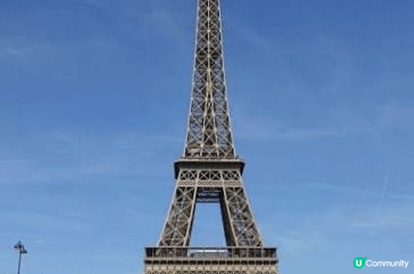 兩張是法國巴黎的景點包括巴黎鐵塔和凱旋門，一張是意大利的比薩...