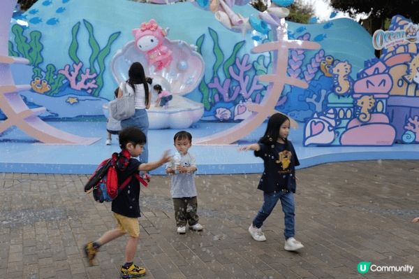 海洋公園裹的SANRIO 的打卡景點, 我家的小朋友很喜愛,...