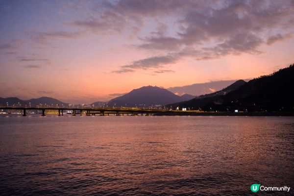 將軍澳海旁日落時分，景觀一流