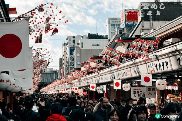 日本初詣，到訪淺草寺，當地人耐心排隊誠心參拜！