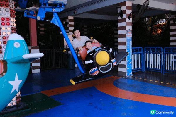 相片當中地方是廣州長隆動物園，非常合適小朋友與家長放暑假的遊...