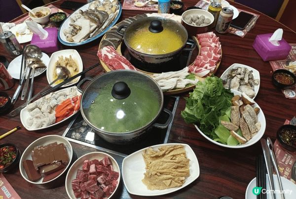以上三張美食圖片，分別是西餐，傳統中菜及港人至愛的火鍋放題，...