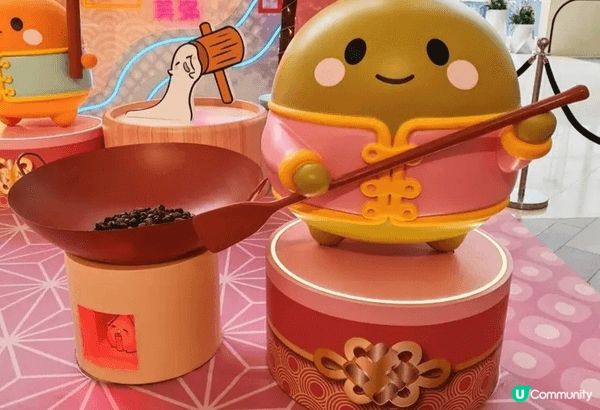 今年嘅isquare嘅裝置真係特別吸引 充滿咗成新年嘅氣氛 ...
