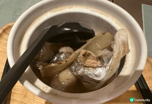 在奧運站的餐廳拍攝，魚頭湯很好味，藥材足料，味道夠濃。