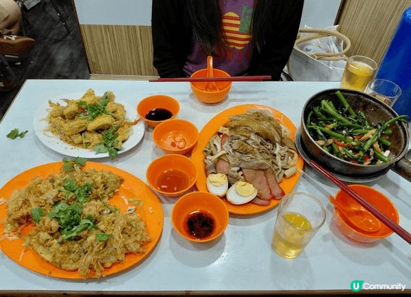 樂富尼間小炒食店，好有鍋氣，大大碟，又好味。特別是炸九肚魚，...