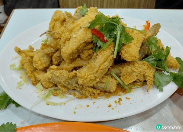 樂富尼間小炒食店，好有鍋氣，大大碟，又好味。特別是炸九肚魚，...