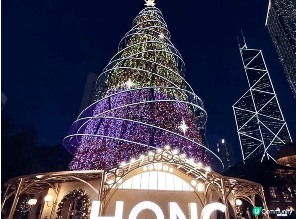 11月尾開始有香港繽紛冬日巡禮（中環舉行）仲有光影匯播放，而...