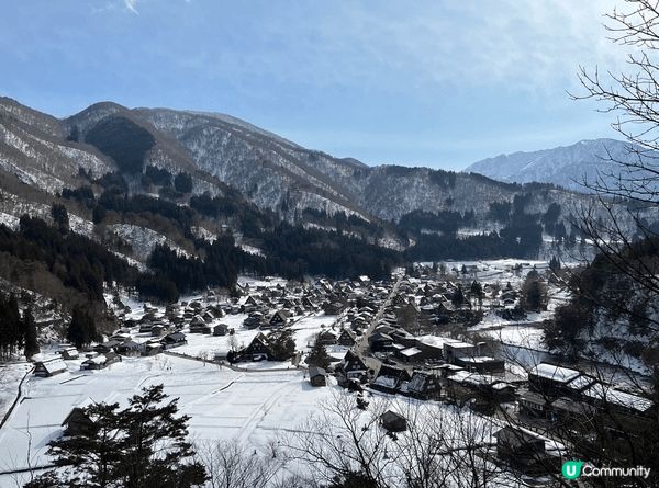 白川鄉位於日本岐阜縣的西北部，是著名的世界文化遺產地，以獨特...