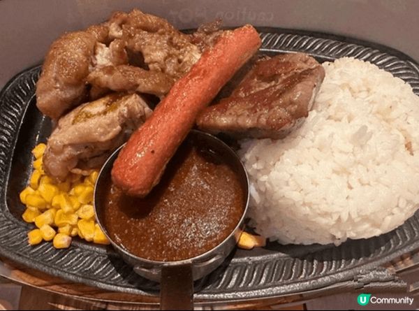 三張圖片分別是西餐，中餐及火鍋，三款美食都是港人喜愛的，所以...