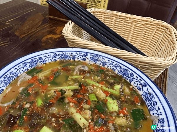 上星期六，無意中喺太子見到呢間樓上舖，叫「湖南老家飯店」，有...