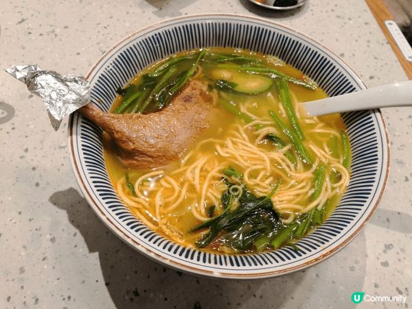 星期天，媽咪終於有假放，想試下星馬菜，所以就去左食亞參雞飯。...