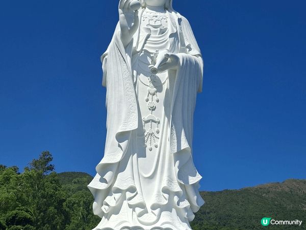 香港其中一個旅遊景點就係慈山寺，活動是觀音開放日，天氣晴朗帶...