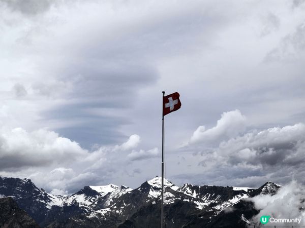 瑞士景色怡人，氣候温和，適合一家大細盡情遊覽。無論上雪山，賞...