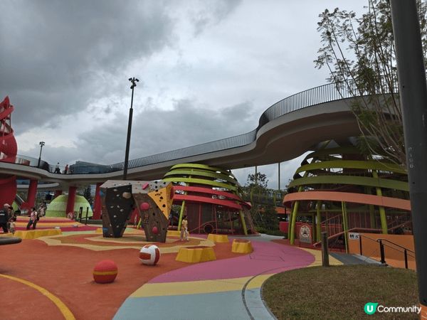 話說十月有日放假，帶左小朋友去啟德新開既公園玩（五行童樂園）...