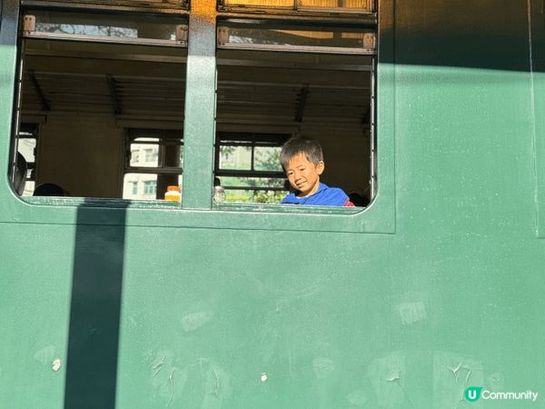 香港鐵路館是親子遊的熱門打卡地點，也吸引了許多家庭前來參觀和...