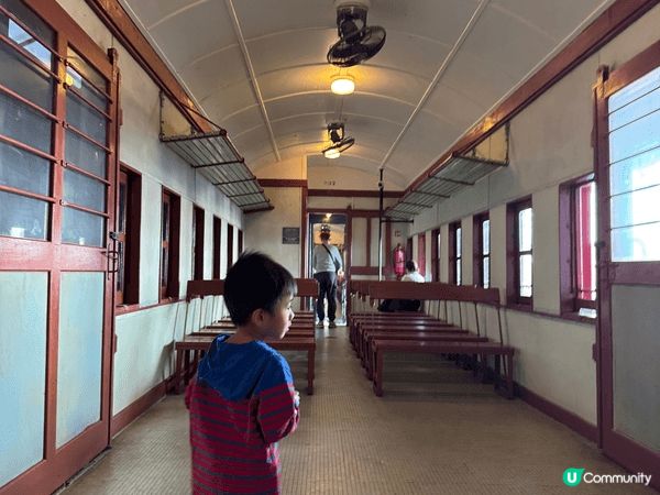 香港鐵路館是親子遊的熱門打卡地點，也吸引了許多家庭前來參觀和...