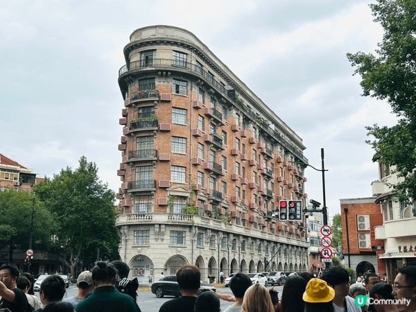 上海武康大樓-是上海的特色地標建築物之一，也是近幾年的網紅打...