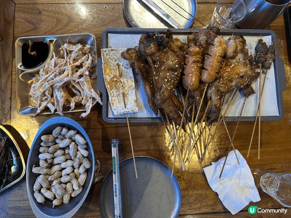 聖誕節蛋糕甜甜配BBQ美食加支啤酒，簡直絕配