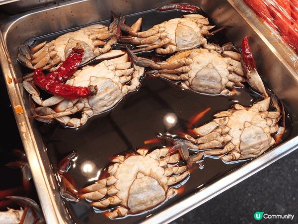 我哋去咗韓國廣藏市場食醬油蟹，泡菜，年糕同埋綠豆餅