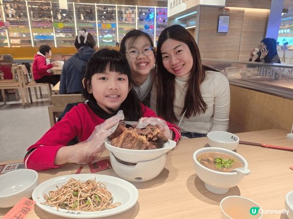 我們最開心是一家人去旅行，無論去那裡，只要一家人齊齊正正，簡...