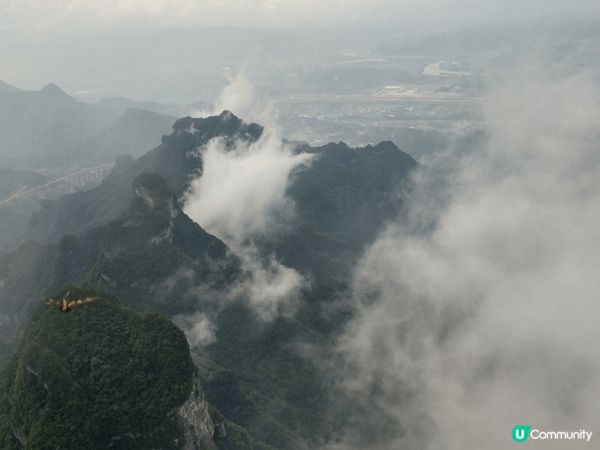 超美的張家界天然美景，阿凡達仙境！色彩繽紛燈光照耀下的鐘乳洞...
