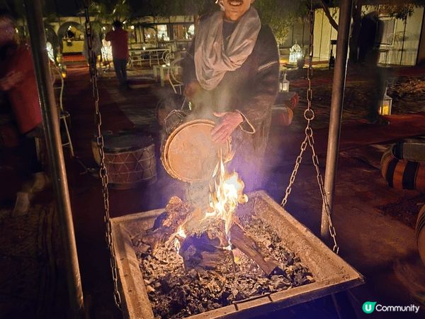 在萬里黃沙中遊樂