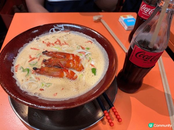 尖沙咀海鮮，節日最鐘意食海鮮獎勵自己。呢款蝦湯拉麵湯式超濃，...