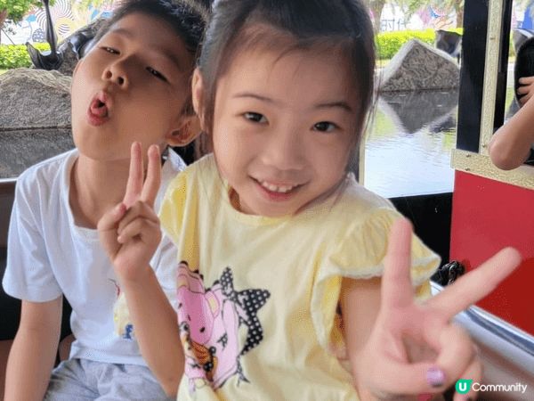 深圳萬豪酒店，暑假去享受陽光和泳池，也有私人沙灘。小火車，電...