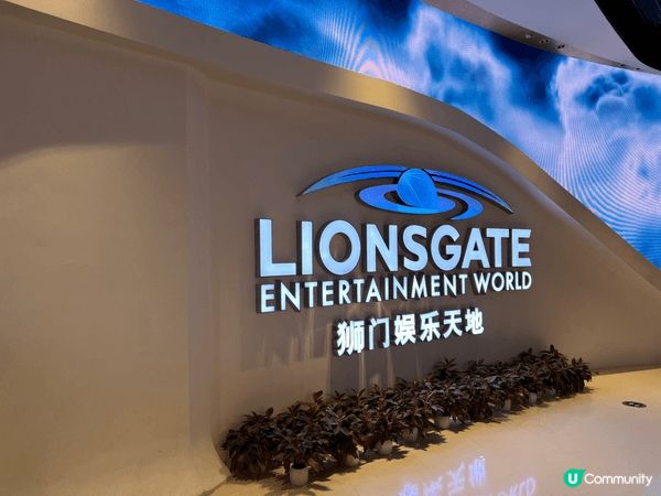 創新方集結餐飲美食、娛樂、酒店住宿。有專車由香港坐直巴去創新...