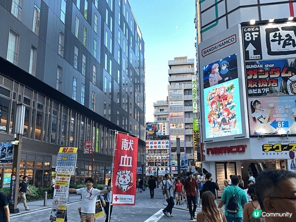 去了富士山，第一次親眼看見日本標誌性的富士山，相當壯觀。也訂...