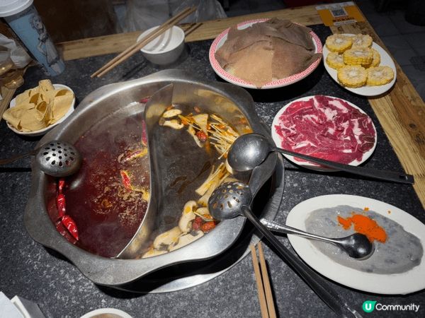 黎重慶就係要食麻辣火鍋，品嚐當地最正宗的味道，亦都要試不同店...