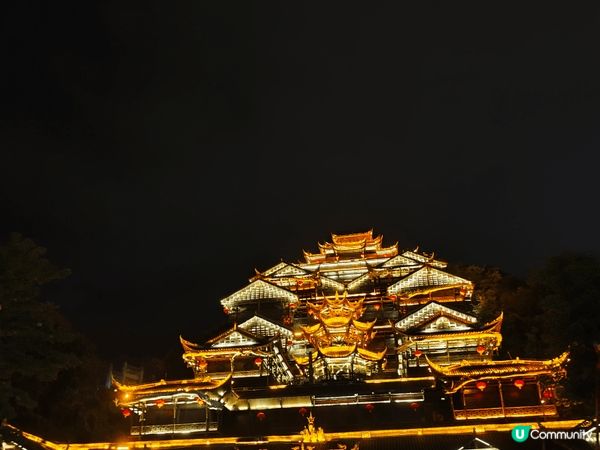 重慶呢趟旅行，每一幕都記喺心入面。睇熊貓攤喺架上面瞓晏覺，得...