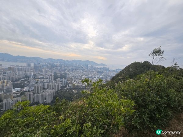獅子山係香港一個好適合打卡嘅旅遊遠足地方