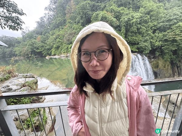 我地去咗台灣兩個好出名嘅打卡位，一個係十分瀑布，而另一個就係...