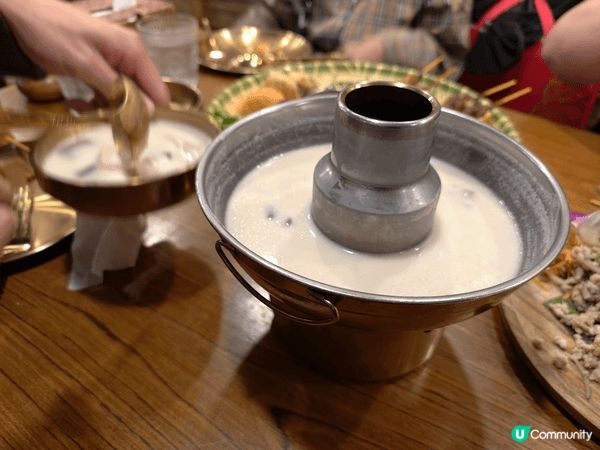 媽咪😘姨媽😘老公一起吃泰國菜🥰雖然不是太豐富，但和家人親人一...