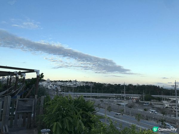 去到沖繩, 不能不體驗郊外及海灘的景色, 雖然是同一天空下,...