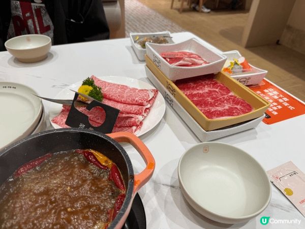將軍澳中心新營業的一鼎台式火鍋，價錢合理，高級牛肉入口即溶，...