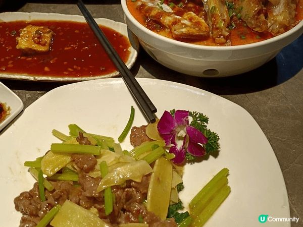 壹方天地，地方大，食肆多，選擇多，好多地方玩，鄰近地鐵站，交...