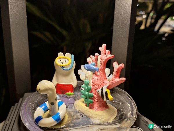 在香港海洋公園萬豪酒店住宿，享受舒適的環境後，便可輕鬆前往海...