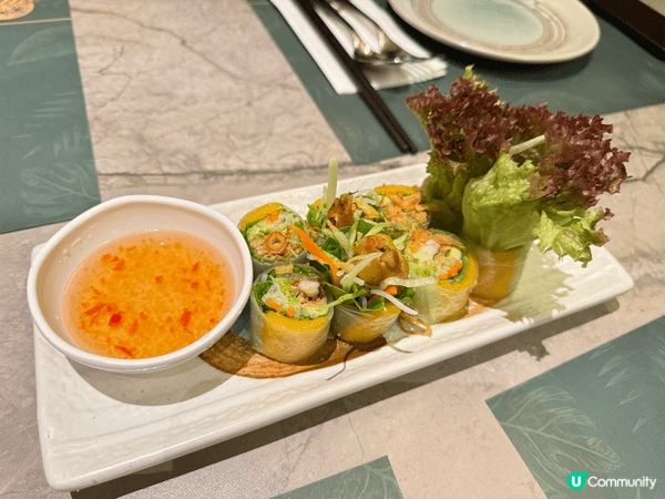 西九M+高級精緻中菜館。那裡的美景、美食和美妙的音響十分吸引...