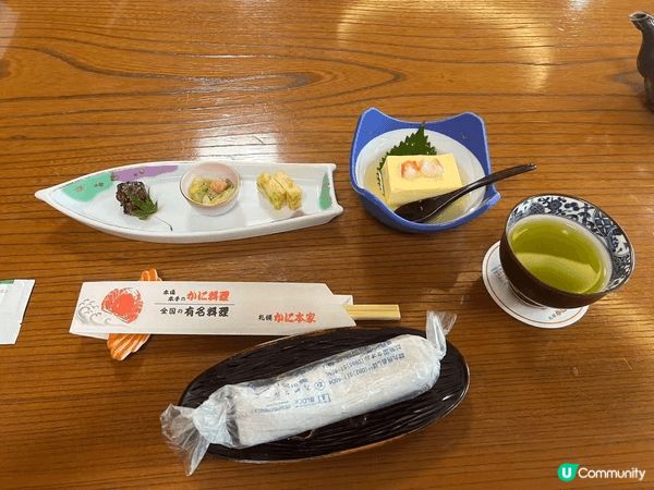 專吃北海道長腳蟹的餐廳，套餐能吃到蟹的不同部分，配于各種烹調...