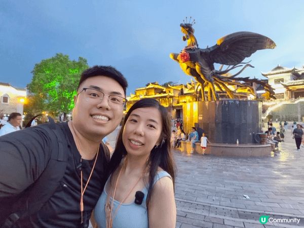 去張家界試吓當地既苗族服飾 好好玩 攝影師準備好多道具 鳳凰...