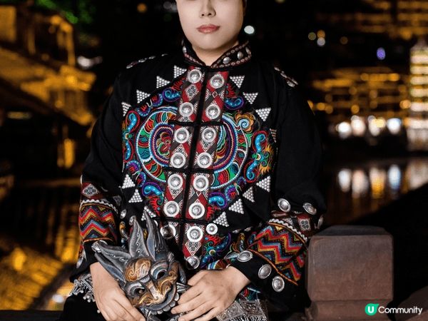 去張家界試吓當地既苗族服飾 好好玩 攝影師準備好多道具 鳳凰...