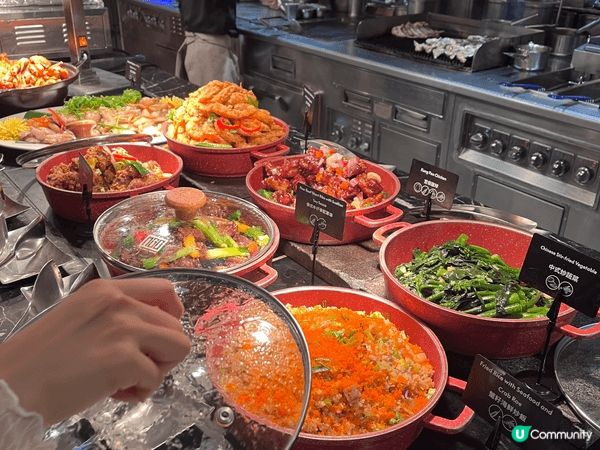 去了W酒店的kitchen吃自助晚餐，東西很好食，種類也很很...