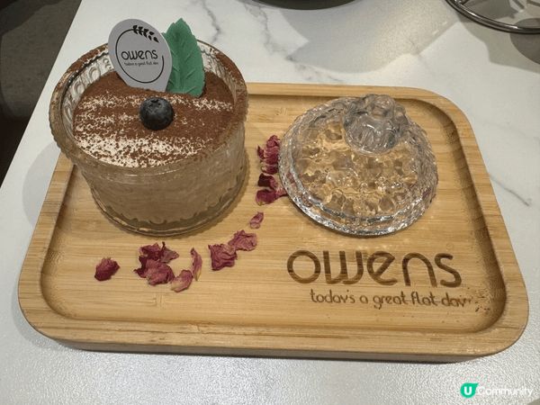 太子人氣高企cafe，食物同甜品都又靚又好食，性價比高，店員...