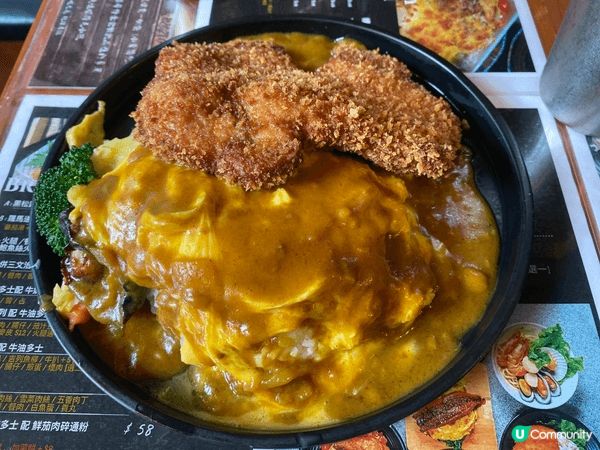 位於筲箕灣東大街嘅峯之館