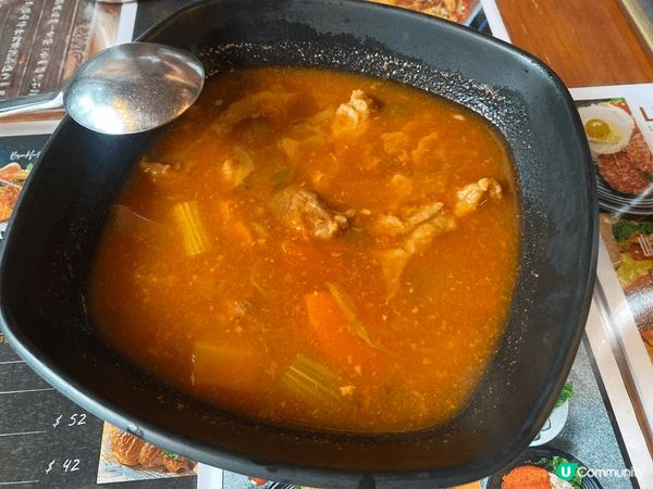 位於筲箕灣東大街嘅峯之館