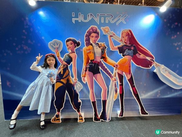今日去左新田新城市廣場潮聖Kpop , 現場好多人呀！